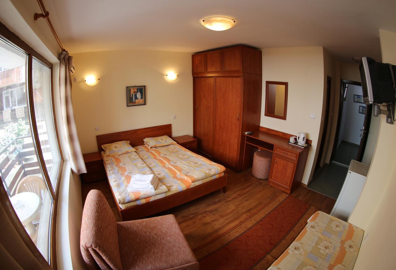 Aurora Guest House Nesebar Exterior photo