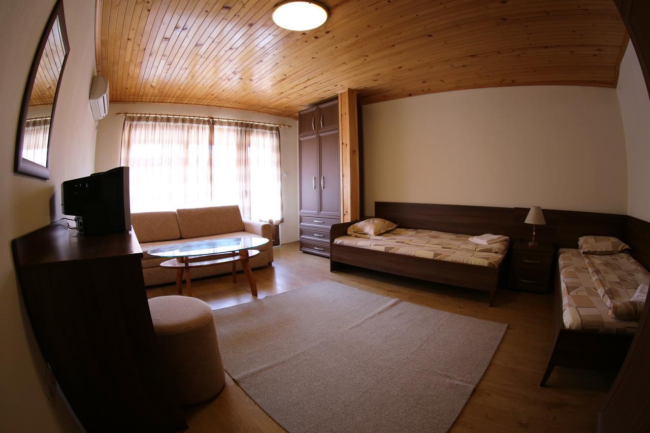 Aurora Guest House Nesebar Exterior photo